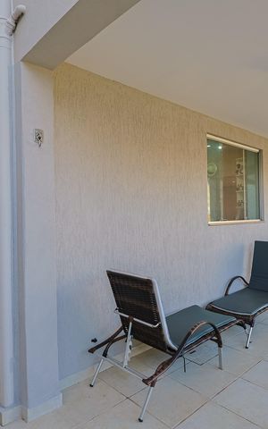 Casa à venda com 292m², 4 quartos e 4 vagas Casa à venda com 292m², 4 quartos e 4 vagasVaranda gourmet