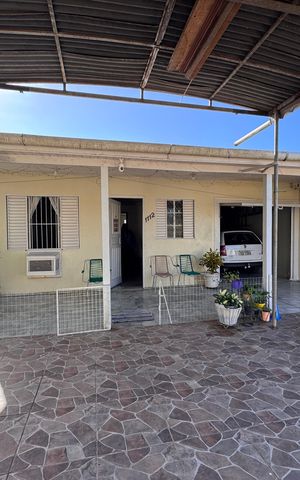 Casa à venda com 96m², 2 quartos e 1 vaga Casa à venda com 96m², 2 quartos e 1 vagaÁrea comum