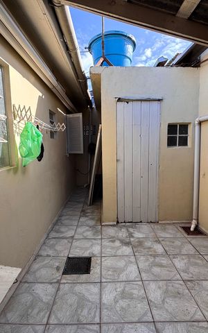 Casa à venda com 96m², 2 quartos e 1 vaga Casa à venda com 96m², 2 quartos e 1 vagaÁrea comum