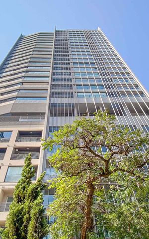 Apartamento à venda com 124m², 3 quartos e 2 vagasFachada