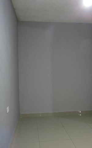 Casa à venda com 300m², 2 quartos e 2 vagasSuíte