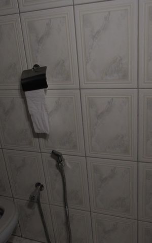 Casa à venda com 300m², 2 quartos e 2 vagasBanheiro
