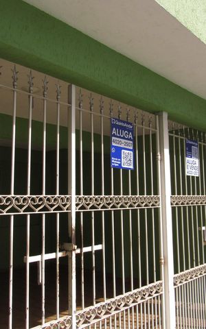Casa à venda com 300m², 2 quartos e 2 vagasPlaca
