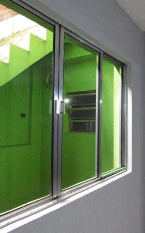 Casa à venda com 300m², 2 quartos e 2 vagasSuíte