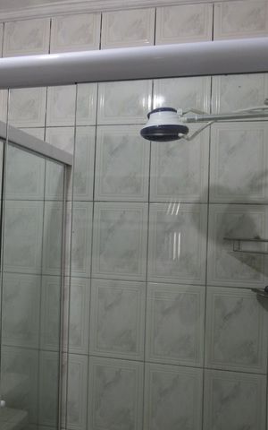 Casa à venda com 300m², 2 quartos e 2 vagasBanheiro da Suíte