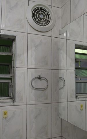 Casa à venda com 300m², 2 quartos e 2 vagasBanheiro da Suíte