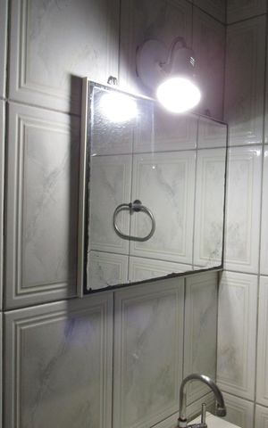 Casa à venda com 300m², 2 quartos e 2 vagasBanheiro