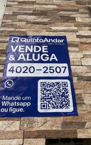Casa à venda com 260m², 4 quartos e 3 vagas Casa à venda com 260m², 4 quartos e 3 vagasPlaquinha