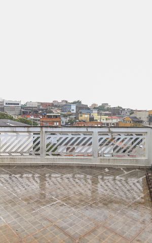 Casa à venda com 260m², 4 quartos e 3 vagas Casa à venda com 260m², 4 quartos e 3 vagasSacada