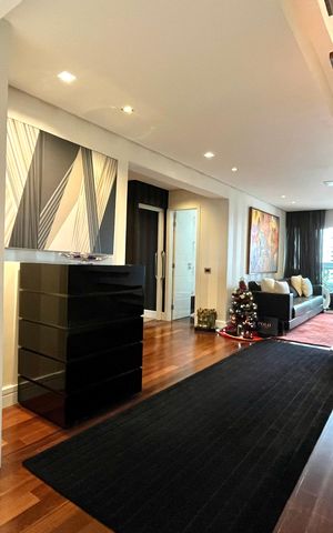 Apartamento à venda com 200m², 2 quartos e 3 vagas Apartamento à venda com 200m², 2 quartos e 3 vagasSala