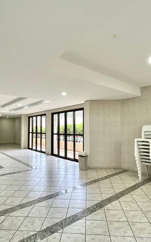 Apartamento à venda com 200m², 2 quartos e 3 vagas Apartamento à venda com 200m², 2 quartos e 3 vagasÁrea comum - Salão de festas