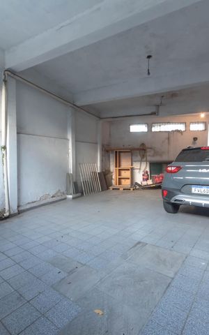 Casa para alugar com 281m², 3 quartos e 7 vagasGaragem