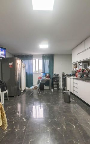 Casa para alugar com 281m², 3 quartos e 7 vagasCozinha