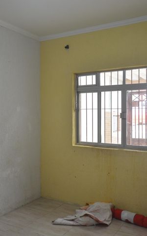 Casa à venda com 109m², 2 quartos e 2 vagasSala
