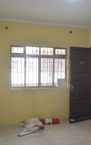 Casa à venda com 109m², 2 quartos e 2 vagasSala