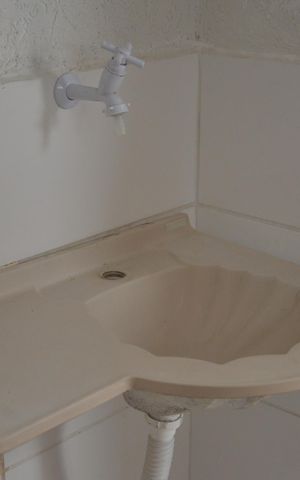 Casa à venda com 109m², 2 quartos e 2 vagasBanheiro de serviço