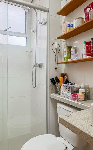 Apartamento à venda com 43m², 2 quartos e 1 vaga Apartamento à venda com 43m², 2 quartos e 1 vagaBanheiro