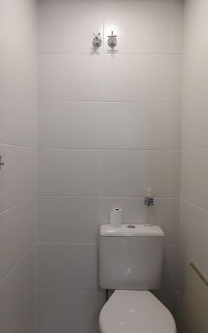Apartamento para alugar com 91m², 2 quartos e 2 vagasBanheiro de Serviço