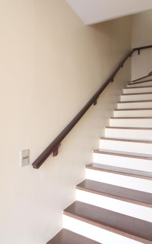 Casa à venda com 125m², 3 quartos e 2 vagasEscada