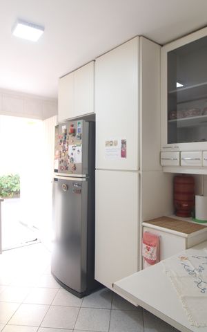 Casa à venda com 125m², 3 quartos e 2 vagasCozinha