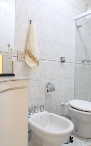 Casa à venda com 125m², 3 quartos e 2 vagasBanheiro Social