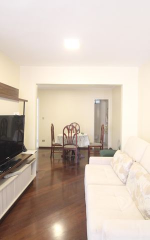 Casa à venda com 125m², 3 quartos e 2 vagasSala