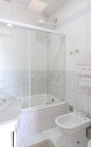 Casa à venda com 125m², 3 quartos e 2 vagasBanheiro da Suíte