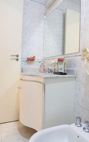 Casa à venda com 125m², 3 quartos e 2 vagasBanheiro Social