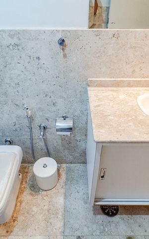 Apartamento à venda com 190m², 3 quartos e 1 vagaBanheiro Social