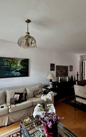 Casa à venda com 132m², 3 quartos e 2 vagas Casa à venda com 132m², 3 quartos e 2 vagasSala