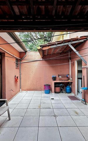 Casa à venda com 132m², 3 quartos e 2 vagas Casa à venda com 132m², 3 quartos e 2 vagasQuintal