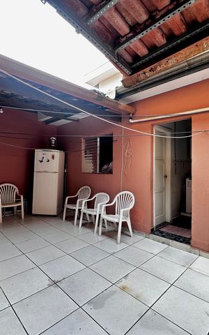 Casa à venda com 132m², 3 quartos e 2 vagas Casa à venda com 132m², 3 quartos e 2 vagasQuintal
