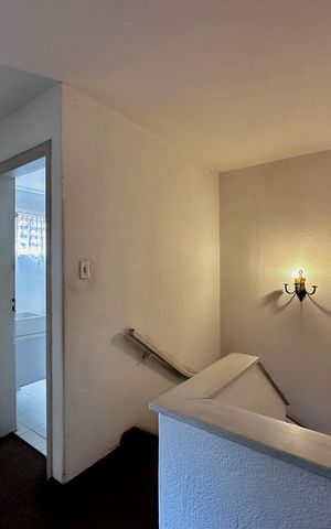 Casa à venda com 132m², 3 quartos e 2 vagas Casa à venda com 132m², 3 quartos e 2 vagasCorredor Quartos