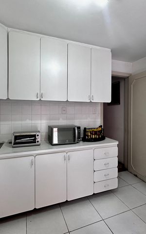 Casa à venda com 132m², 3 quartos e 2 vagas Casa à venda com 132m², 3 quartos e 2 vagasCozinha