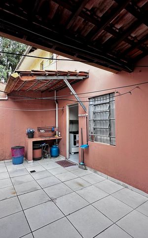 Casa à venda com 132m², 3 quartos e 2 vagas Casa à venda com 132m², 3 quartos e 2 vagasQuintal