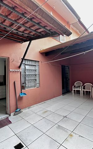 Casa à venda com 132m², 3 quartos e 2 vagas Casa à venda com 132m², 3 quartos e 2 vagasQuintal