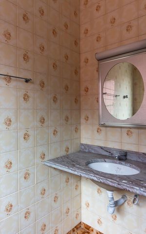 Casa à venda com 212m², 4 quartos e 2 vagas Casa à venda com 212m², 4 quartos e 2 vagasBanheiro 2