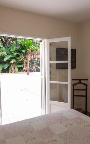 Casa à venda com 160m², 4 quartos e 2 vagas Casa à venda com 160m², 4 quartos e 2 vagasQuarto 1