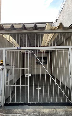 Casa à venda com 101m², 3 quartos e 1 vagaFachada