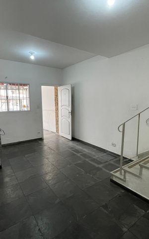 Casa à venda com 101m², 3 quartos e 1 vagaSala