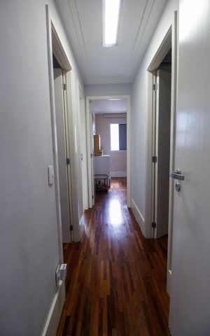 Apartamento à venda com 256m², 4 quartos e 3 vagasCorredor