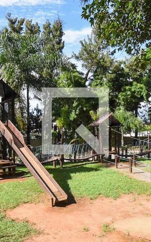 Apartamento à venda com 256m², 4 quartos e 3 vagas Apartamento à venda com 256m², 4 quartos e 3 vagasÁrea comum - Playground
