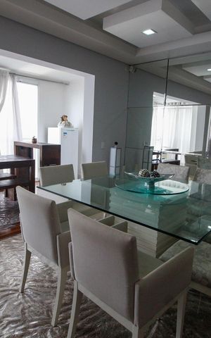 Apartamento à venda com 256m², 4 quartos e 3 vagasSala