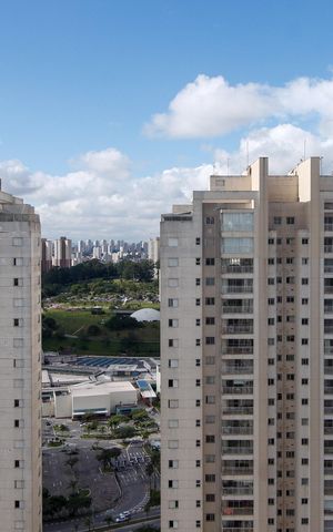 Apartamento à venda com 256m², 4 quartos e 3 vagasVista da Suíte 1