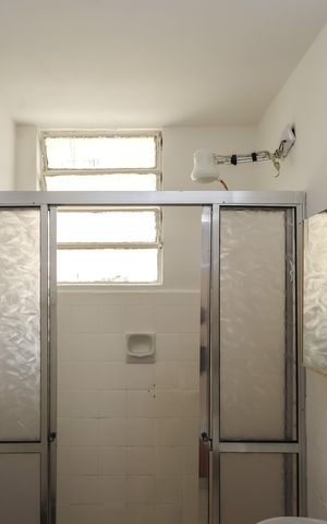 Apartamento à venda com 60m², 1 quarto e 1 vaga Apartamento à venda com 60m², 1 quarto e 1 vagaBanheiro