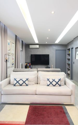 Apartamento à venda com 105m², 2 quartos e 2 vagas Apartamento à venda com 105m², 2 quartos e 2 vagasSala