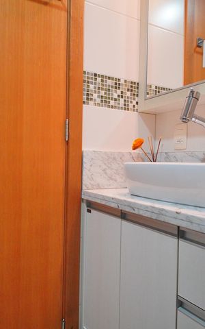 Apartamento à venda com 71m², 2 quartos e 2 vagasBanheiro da Suíte