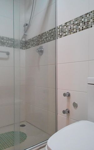 Apartamento à venda com 71m², 2 quartos e 2 vagasBanheiro da Suíte
