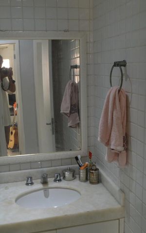 Apartamento à venda com 102m², 3 quartos e 1 vaga Apartamento à venda com 102m², 3 quartos e 1 vagaBanheiro Social