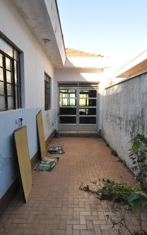 Casa à venda com 400m², 2 quartos e 3 vagasQuintal